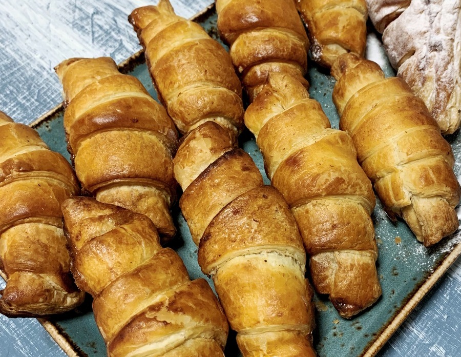 Круассан с корицей/с вареной сгущенкой, 50г