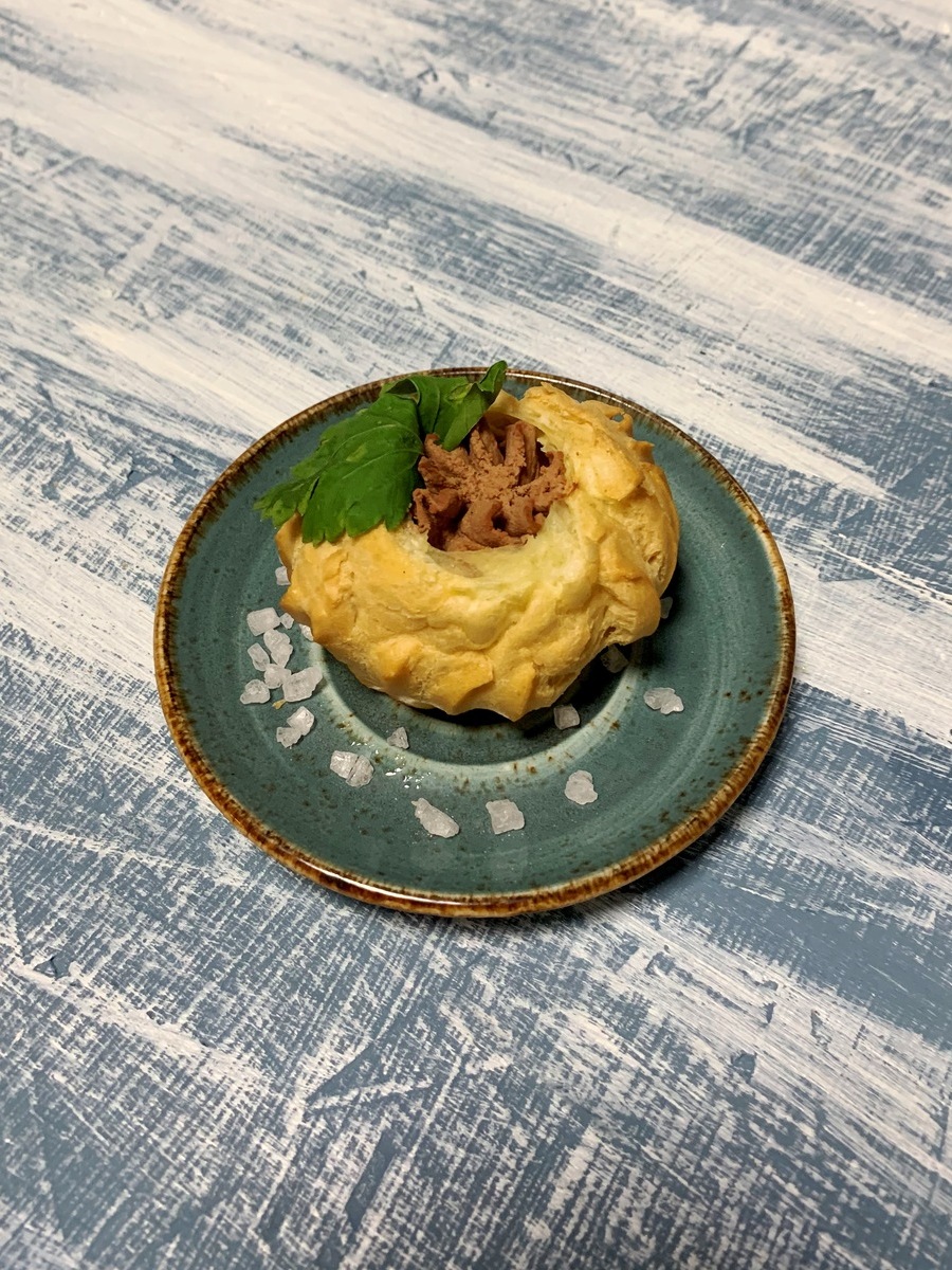 Профитроли с риетом из печени, 45 г