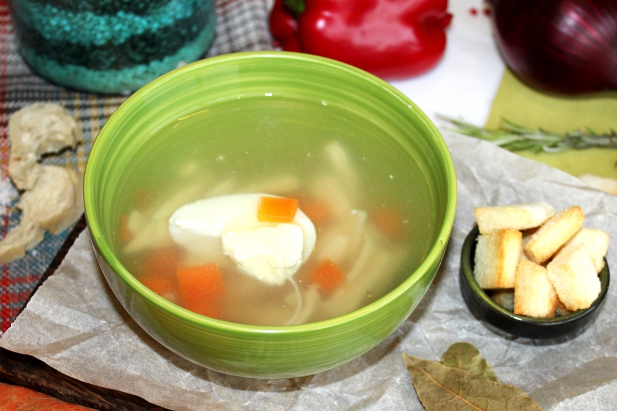 Куриный суп с домашней лапшой, 300 г