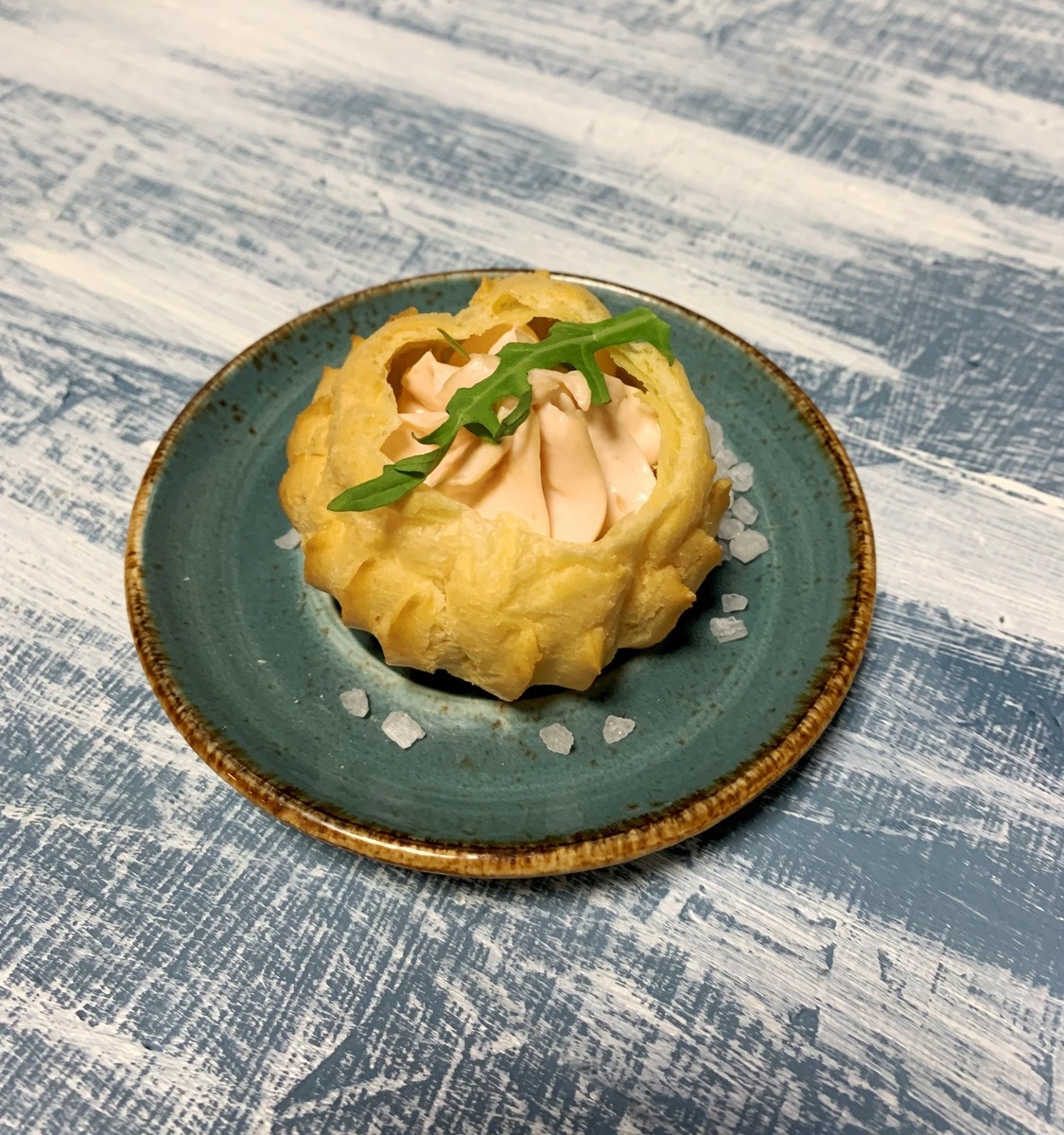 Профитроли с риетом из с/с лосося, 45 г